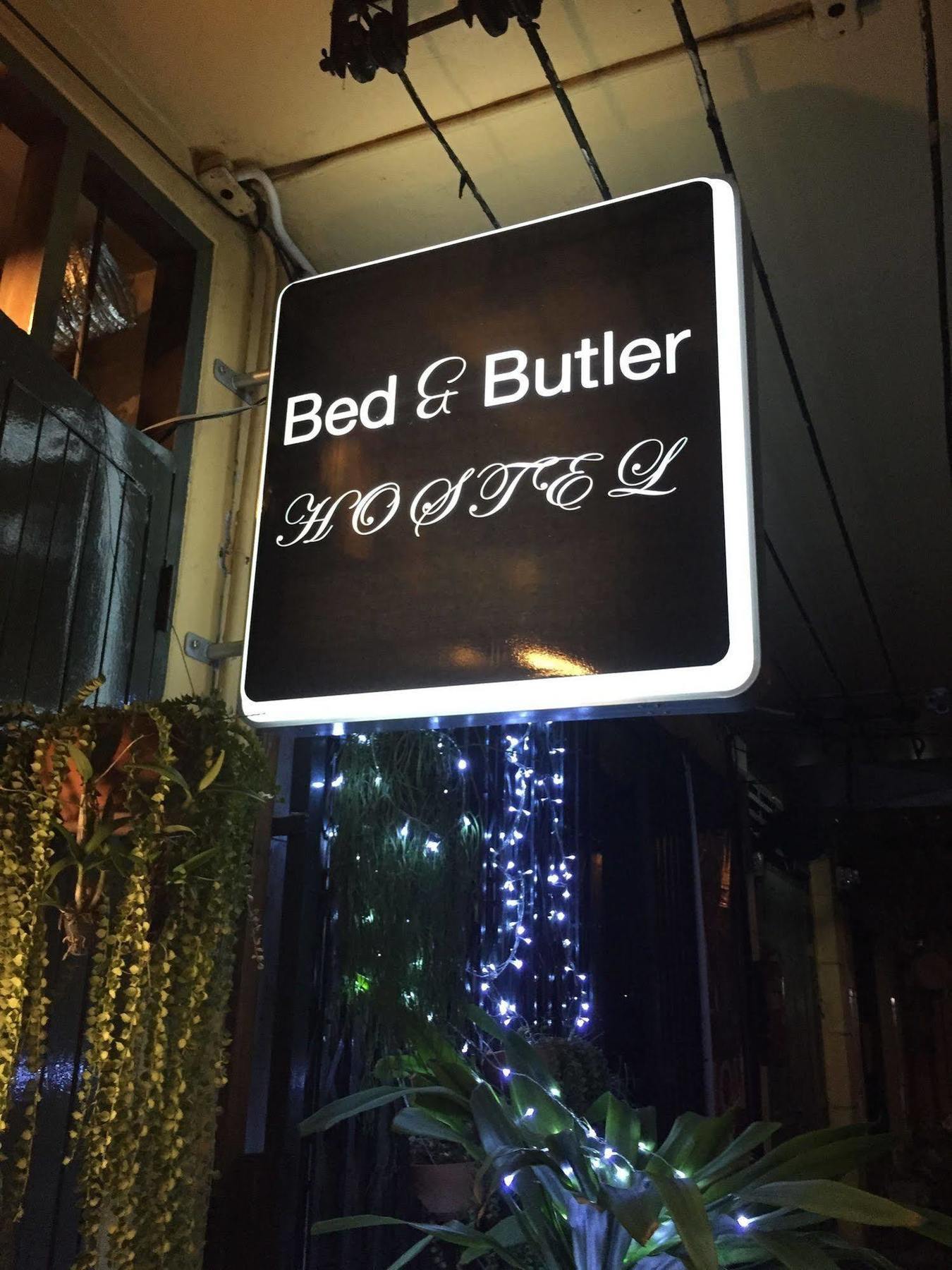 Bed And Butler Hostel Бангкок Экстерьер фото